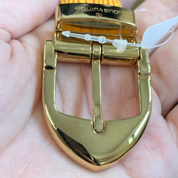 Luis Vuitton Yellow Epi Belt Size 85 or 34 in. Authentic - Picture 2 of 11